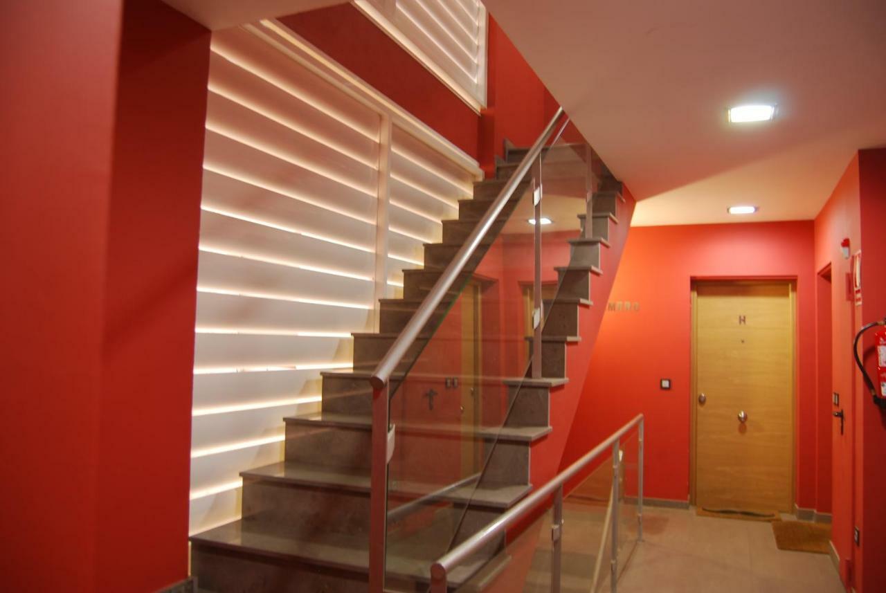 Appartement Apartamento Céntrico Nuevo à Séville Extérieur photo